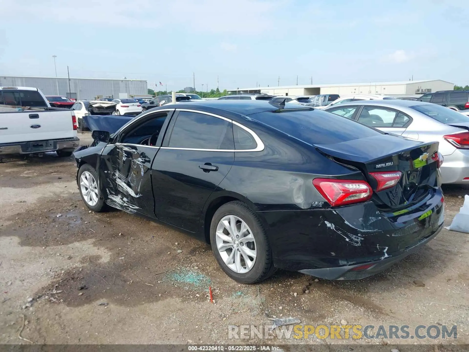 3 Photograph of a damaged car 1G1ZD5ST8LF091139 CHEVROLET MALIBU 2020