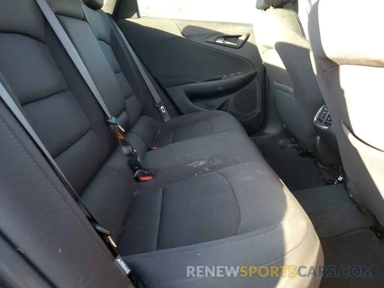 10 Photograph of a damaged car 1G1ZD5ST8LF095398 CHEVROLET MALIBU 2020