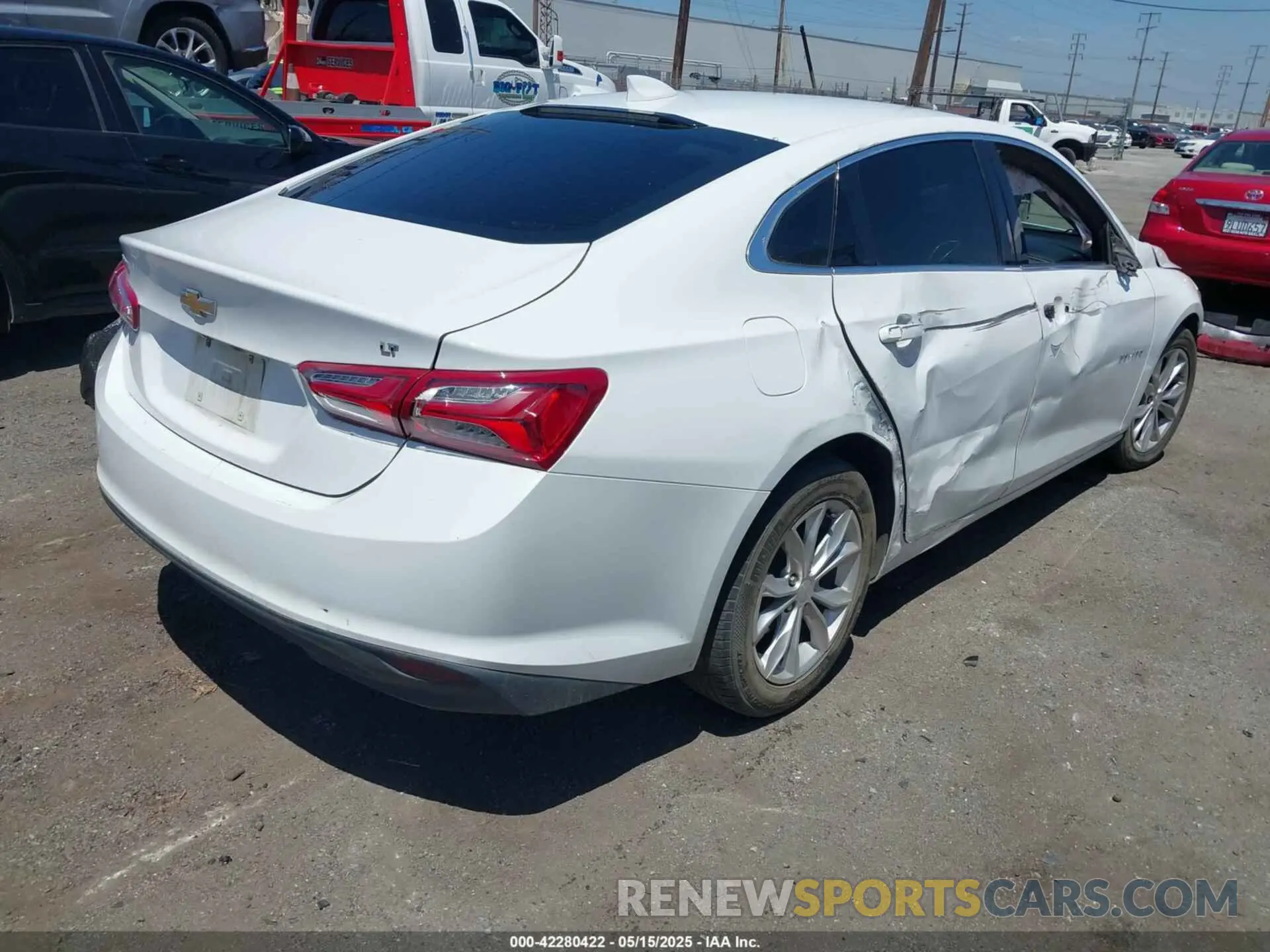 4 Photograph of a damaged car 1G1ZD5ST9LF005207 CHEVROLET MALIBU 2020
