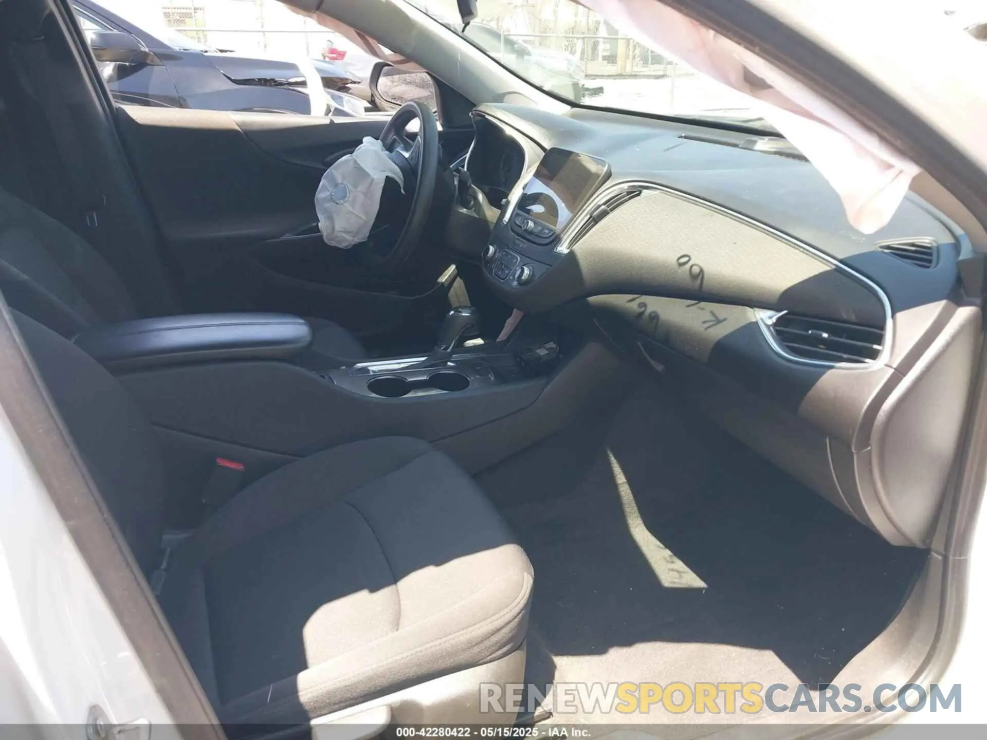 5 Photograph of a damaged car 1G1ZD5ST9LF005207 CHEVROLET MALIBU 2020