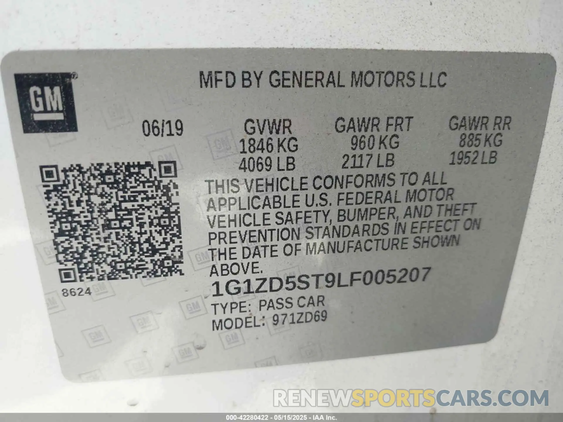 9 Photograph of a damaged car 1G1ZD5ST9LF005207 CHEVROLET MALIBU 2020
