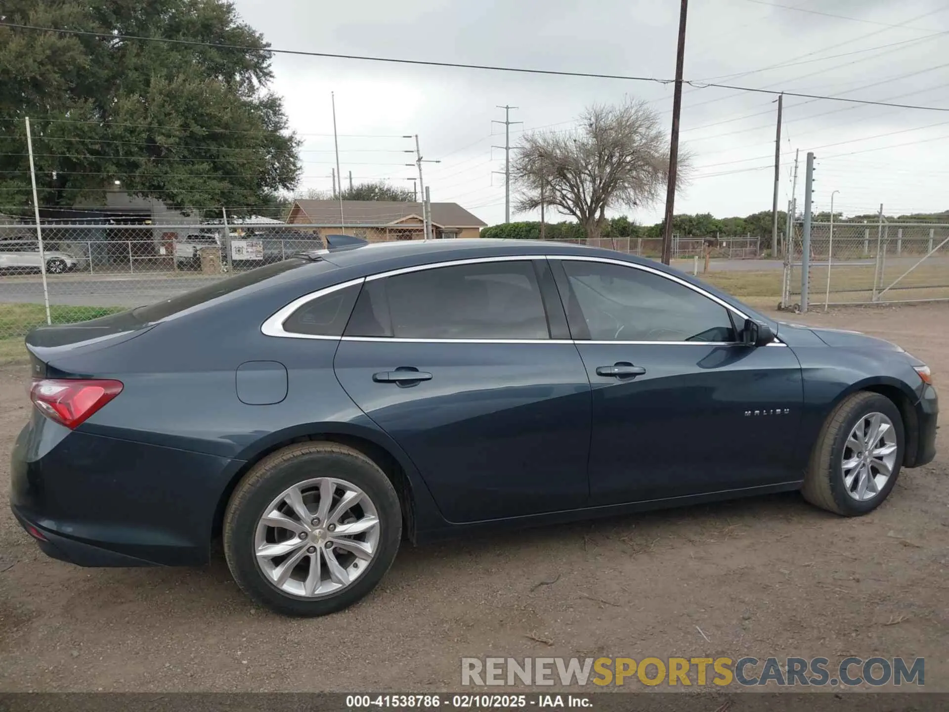 13 Photograph of a damaged car 1G1ZD5ST9LF075094 CHEVROLET MALIBU 2020