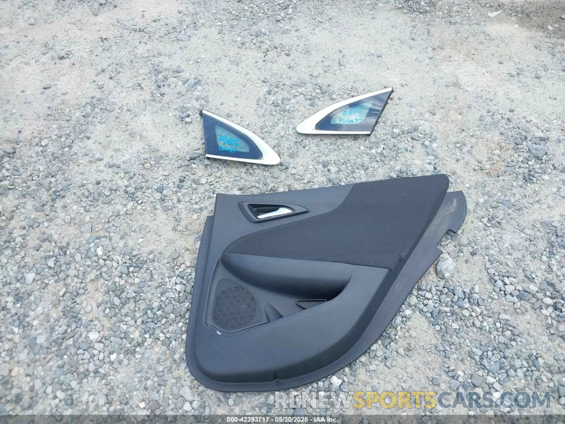 12 Photograph of a damaged car 1G1ZD5ST9LF092302 CHEVROLET MALIBU 2020