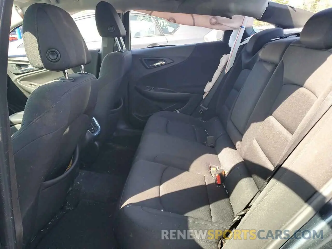 10 Photograph of a damaged car 1G1ZD5ST9LF116811 CHEVROLET MALIBU 2020