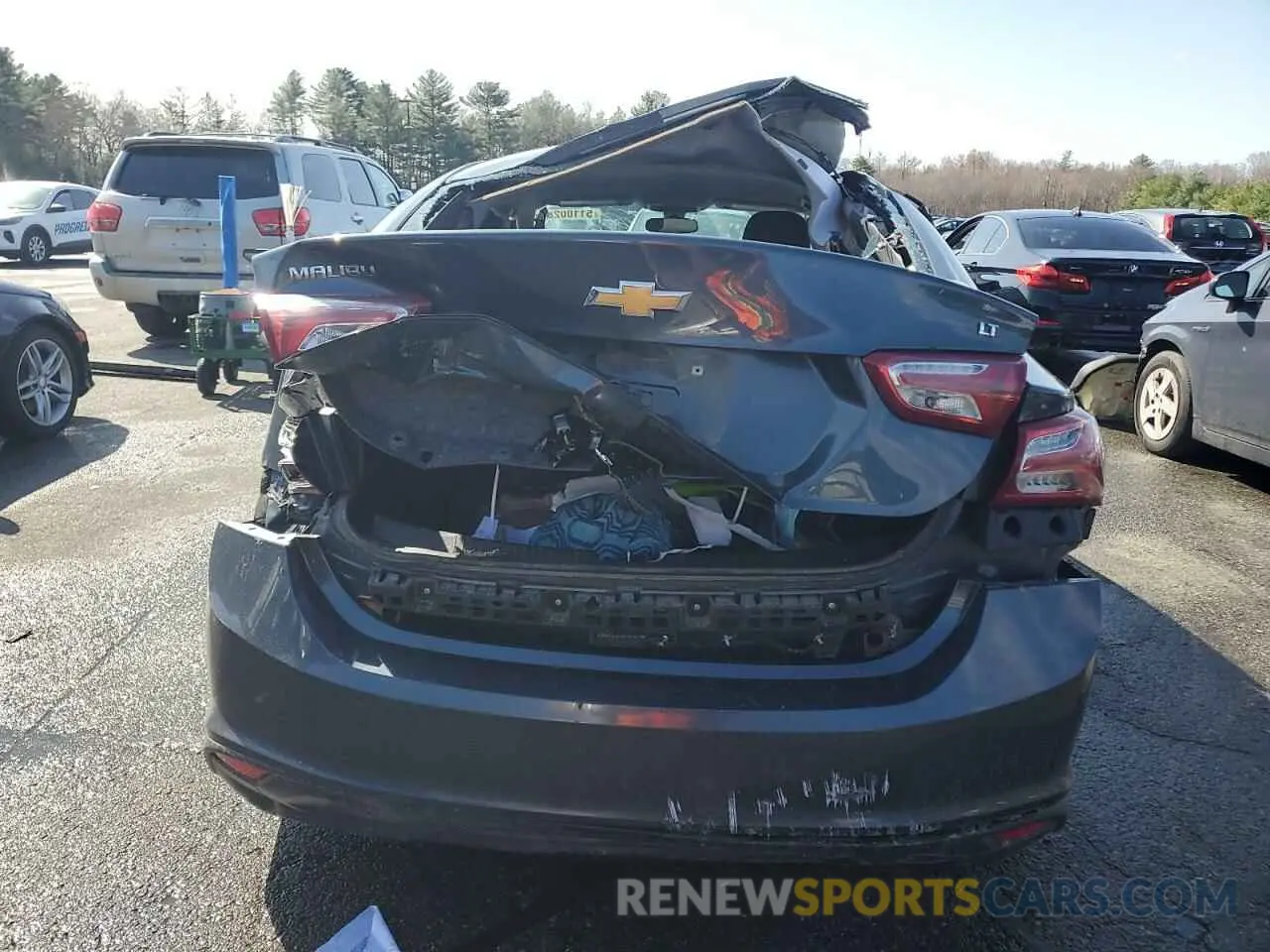 6 Photograph of a damaged car 1G1ZD5ST9LF116811 CHEVROLET MALIBU 2020