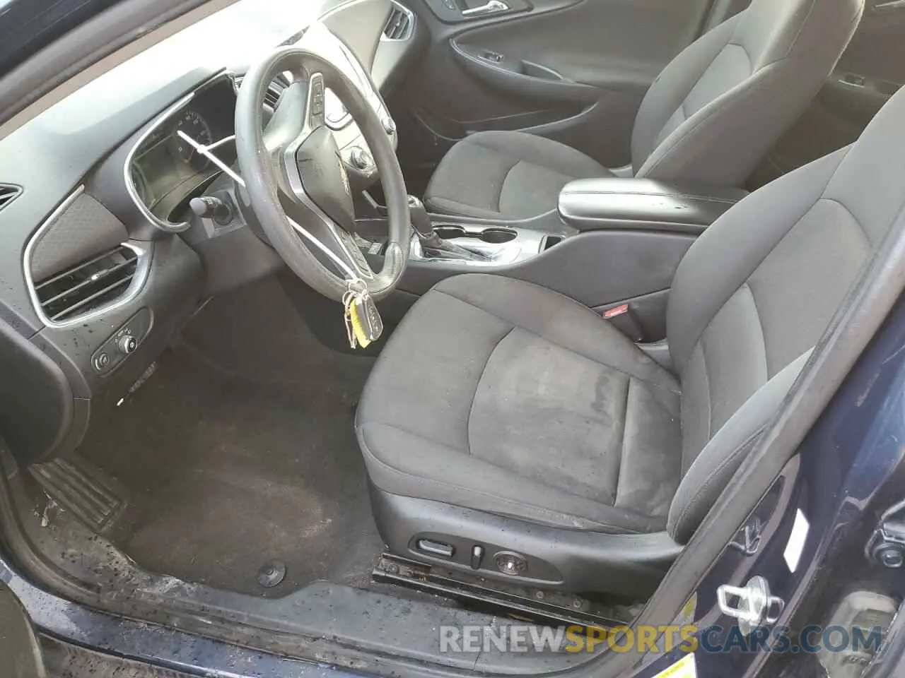 7 Фотография поврежденного автомобиля 1G1ZD5STXLF008925 CHEVROLET MALIBU 2020