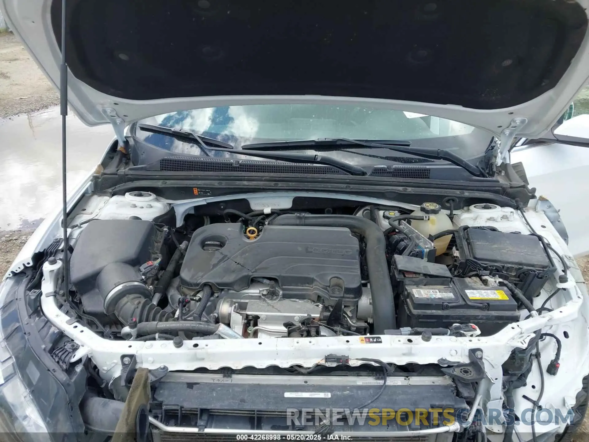 10 Фотография поврежденного автомобиля 1G1ZD5STXLF037941 CHEVROLET MALIBU 2020