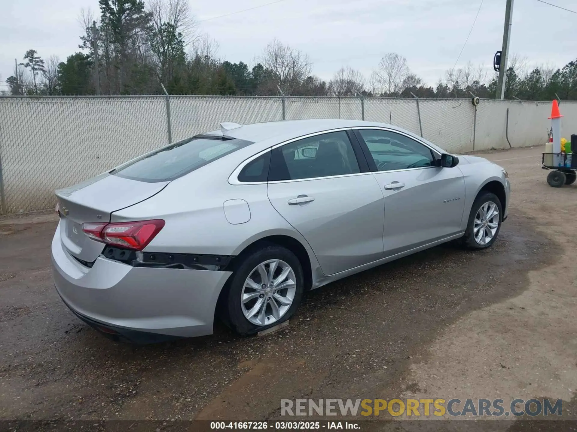 4 Photograph of a damaged car 1G1ZD5STXLF074200 CHEVROLET MALIBU 2020