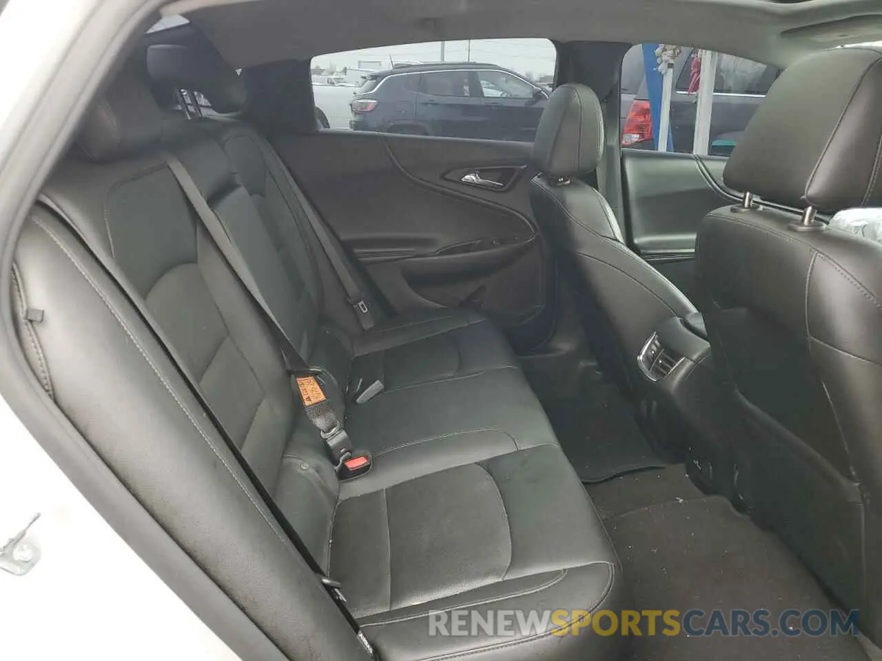 10 Фотография поврежденного автомобиля 1G1ZE5SX2LF051042 CHEVROLET MALIBU 2020