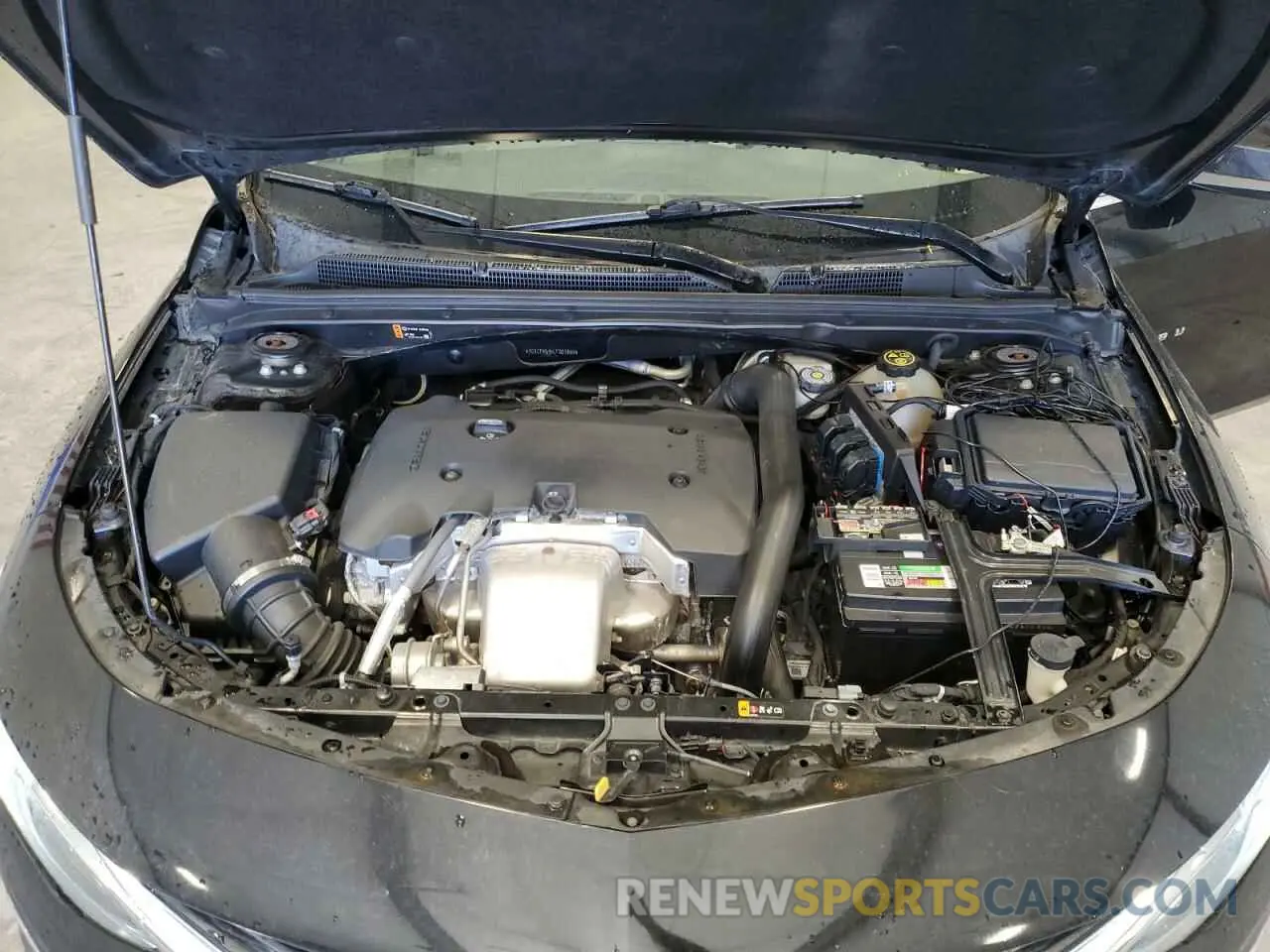 11 Photograph of a damaged car 1G1ZE5SX5LF001865 CHEVROLET MALIBU 2020