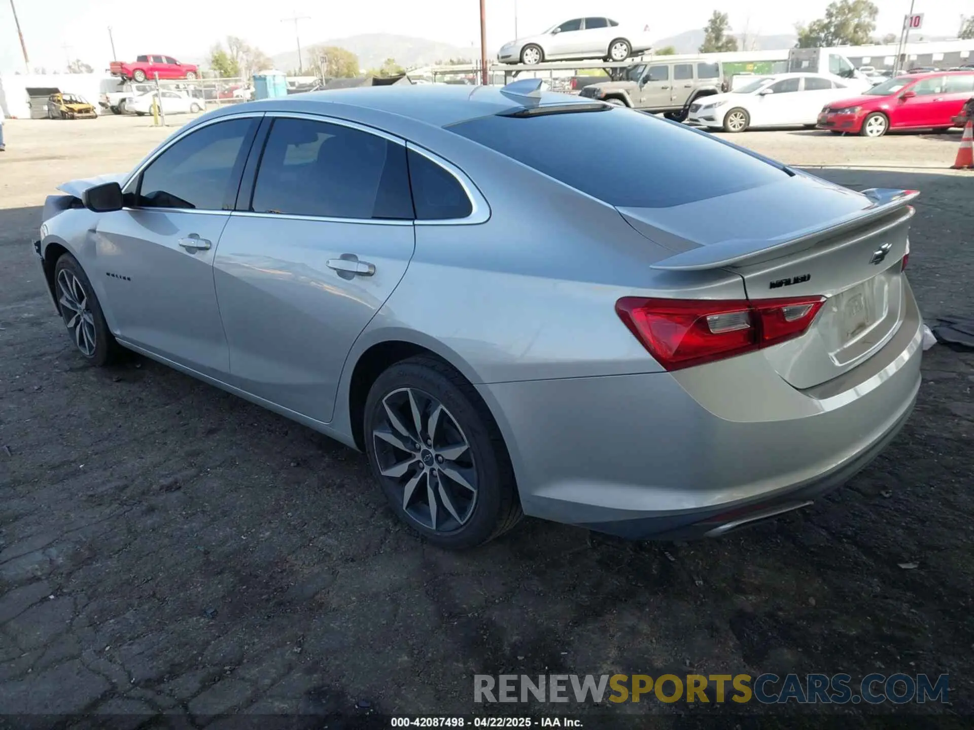 3 Фотография поврежденного автомобиля 1G1ZG5ST4LF098533 CHEVROLET MALIBU 2020