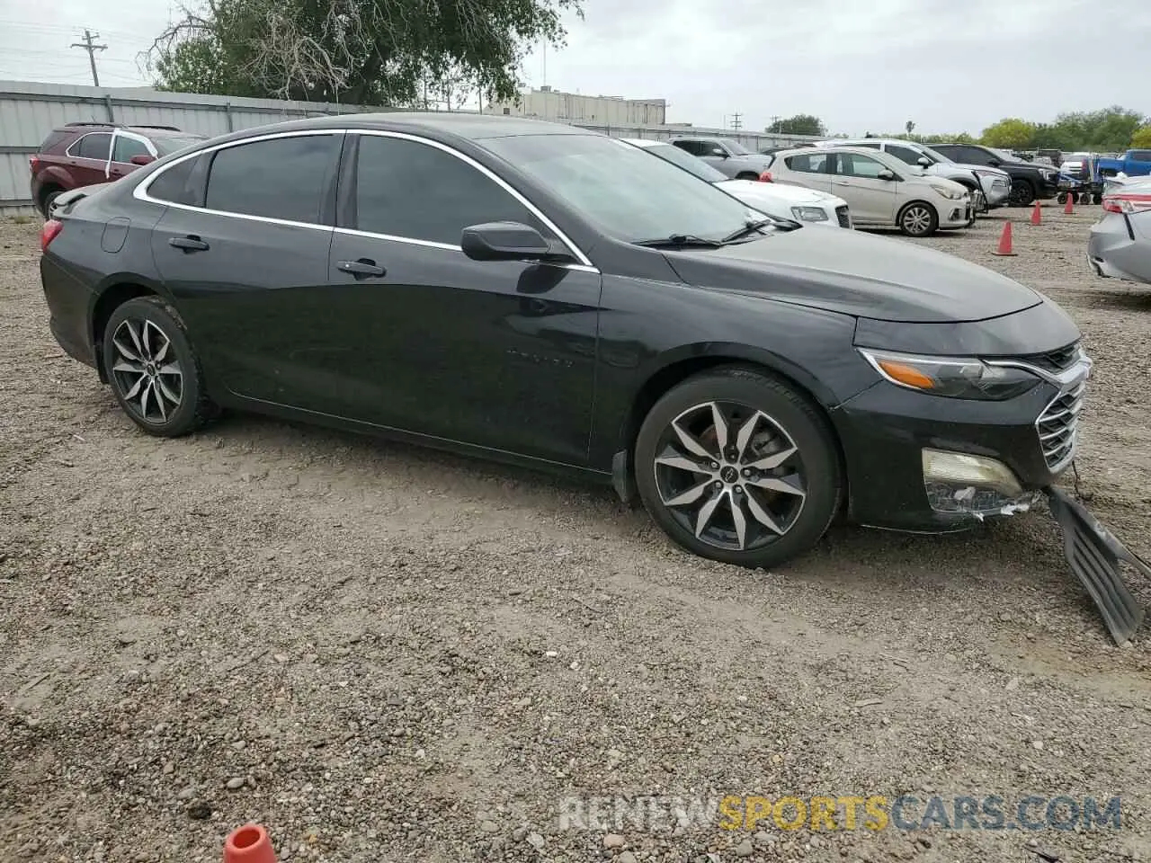4 Фотография поврежденного автомобиля 1G1ZG5ST5LF119440 CHEVROLET MALIBU 2020