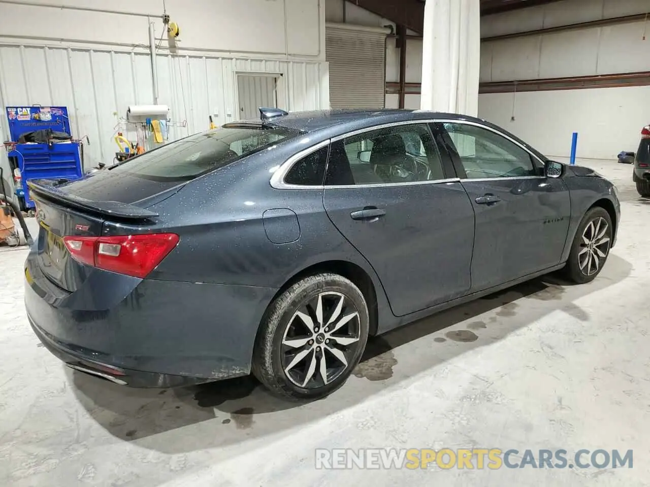 3 Photograph of a damaged car 1G1ZG5ST8LF139228 CHEVROLET MALIBU 2020