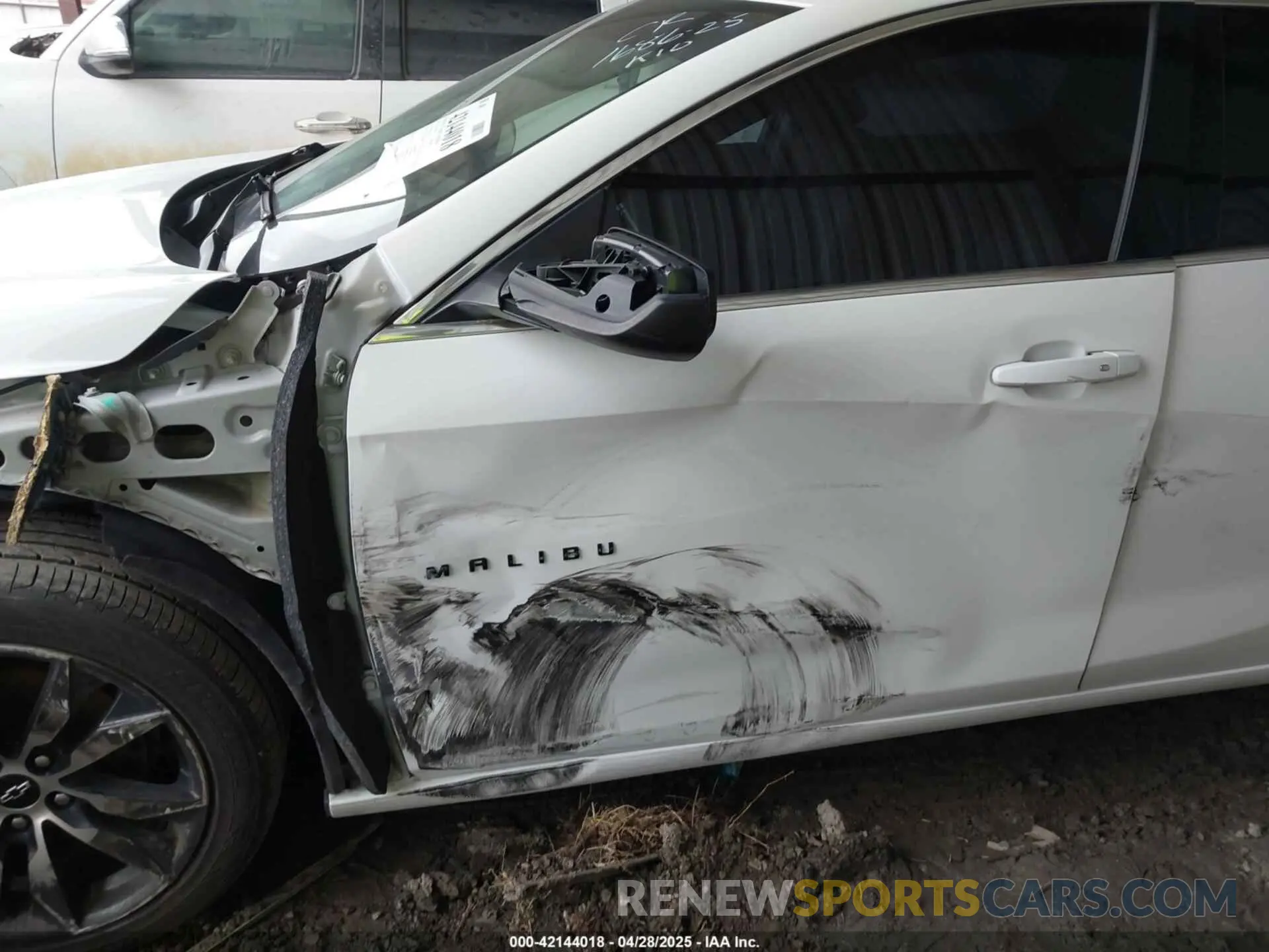 22 Photograph of a damaged car 1G1ZG5ST9LF079203 CHEVROLET MALIBU 2020