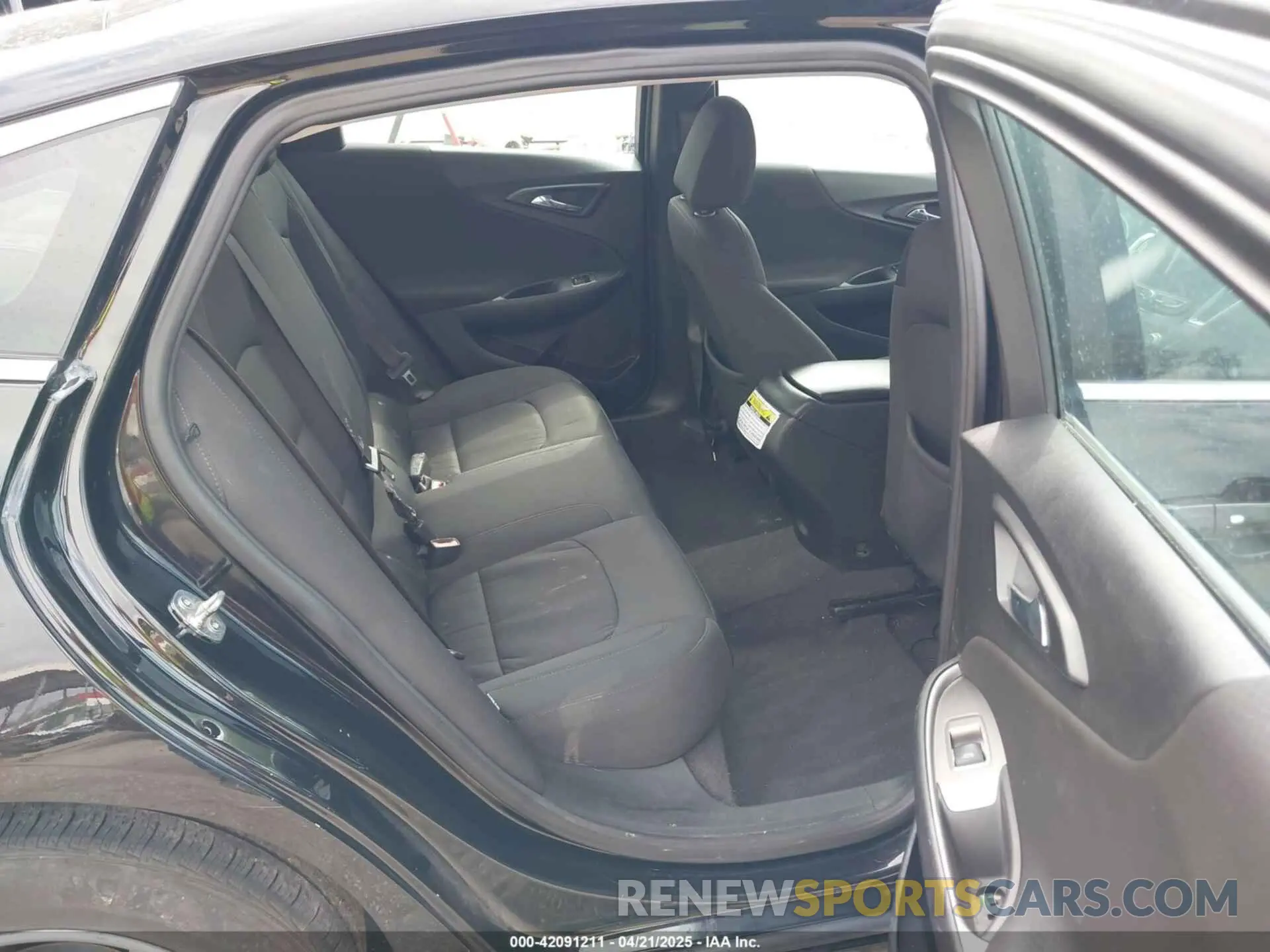8 Photograph of a damaged car 1G1ZB5ST7MF040030 CHEVROLET MALIBU 2021