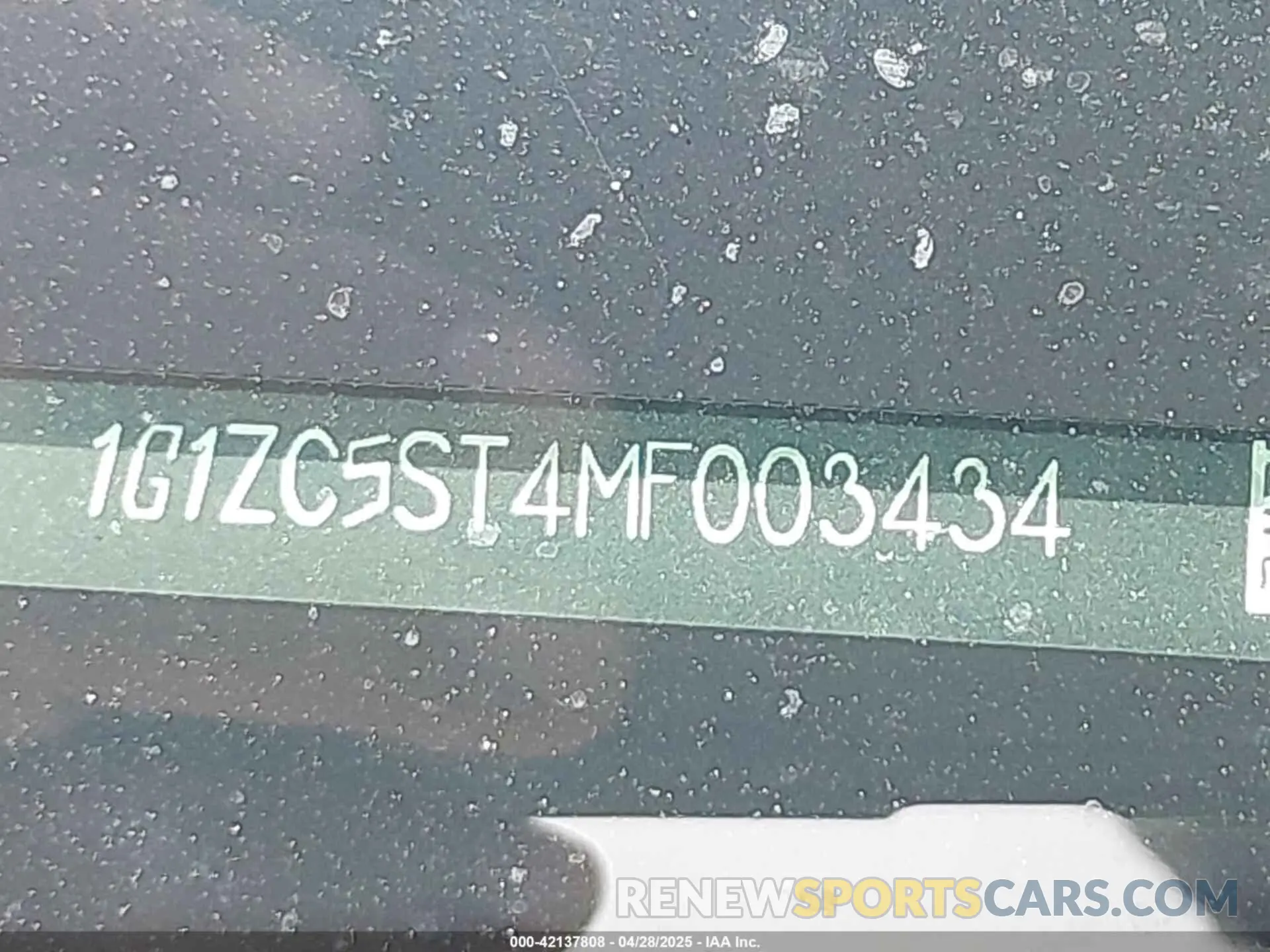 9 Photograph of a damaged car 1G1ZC5ST4MF003434 CHEVROLET MALIBU 2021