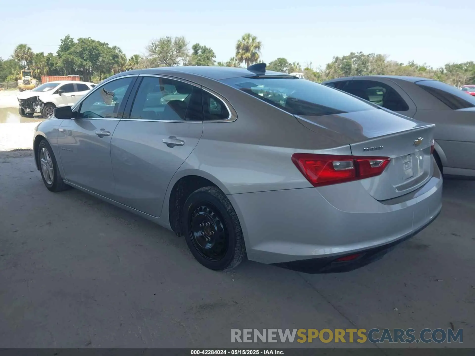 3 Фотография поврежденного автомобиля 1G1ZC5ST6MF029808 CHEVROLET MALIBU 2021