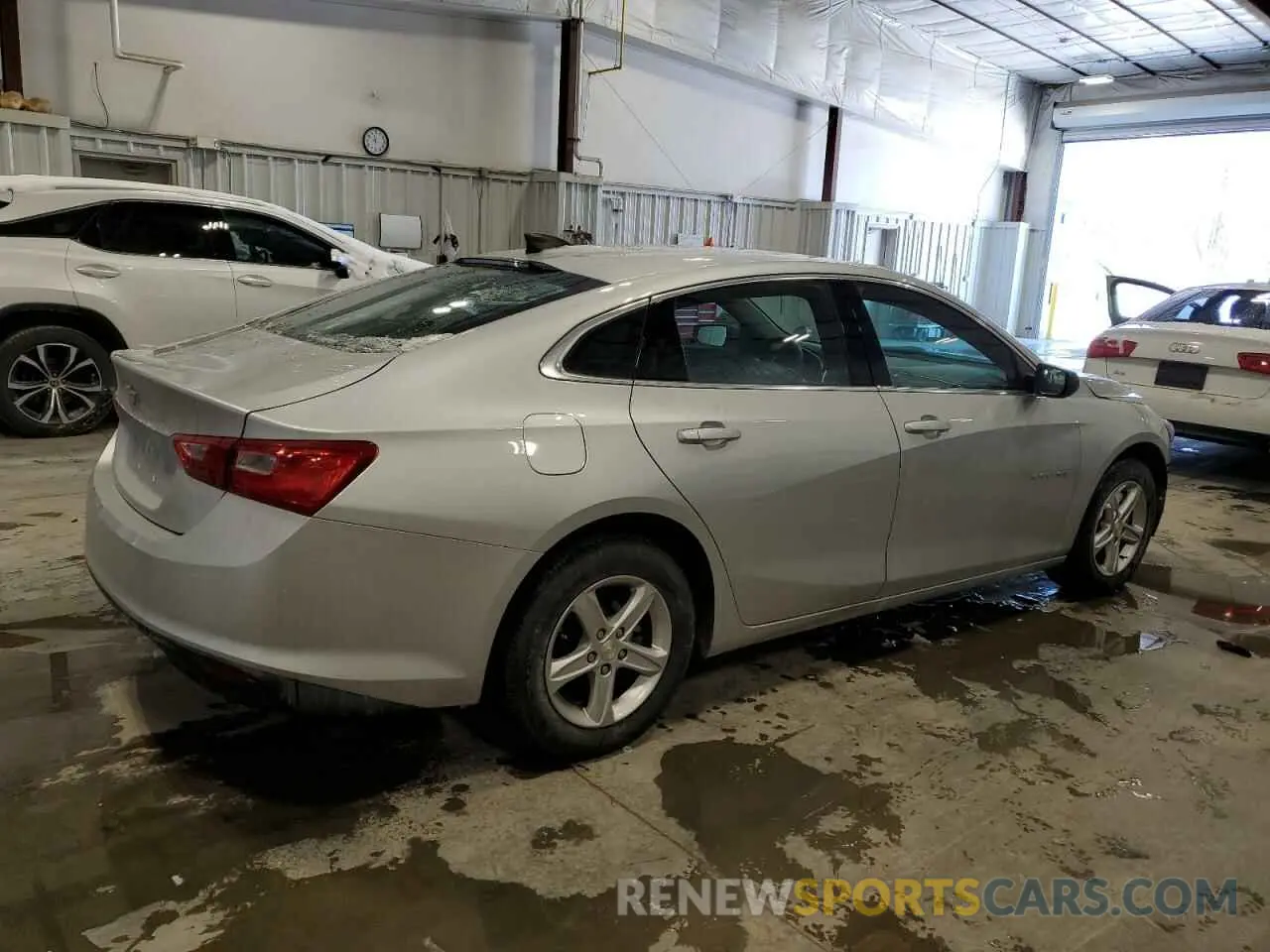 3 Фотография поврежденного автомобиля 1G1ZC5ST8MF082137 CHEVROLET MALIBU 2021