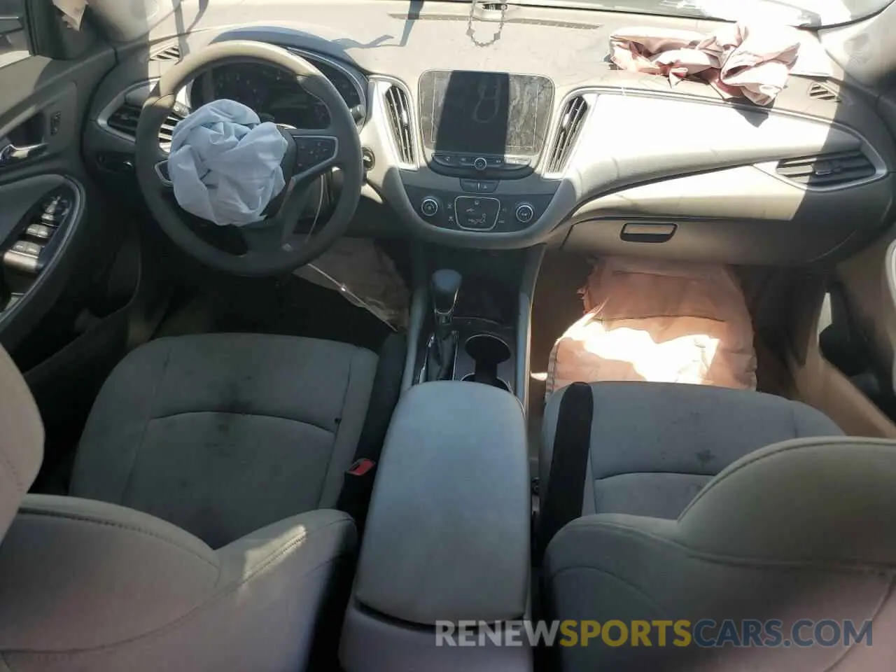 8 Photograph of a damaged car 1G1ZC5ST8MF083837 CHEVROLET MALIBU 2021