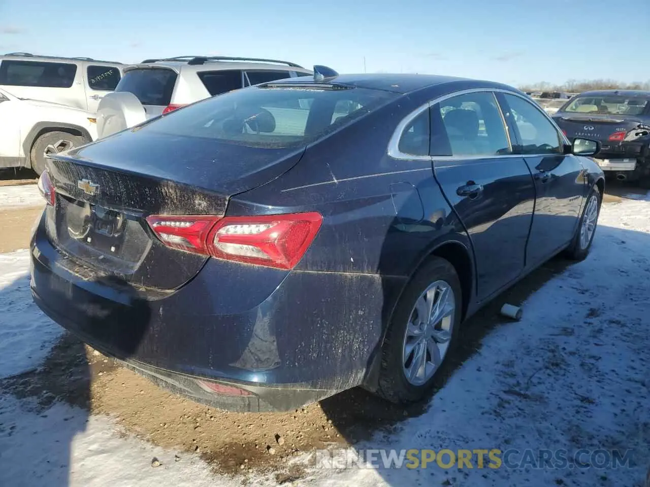 3 Фотография поврежденного автомобиля 1G1ZD5ST0MF003430 CHEVROLET MALIBU 2021