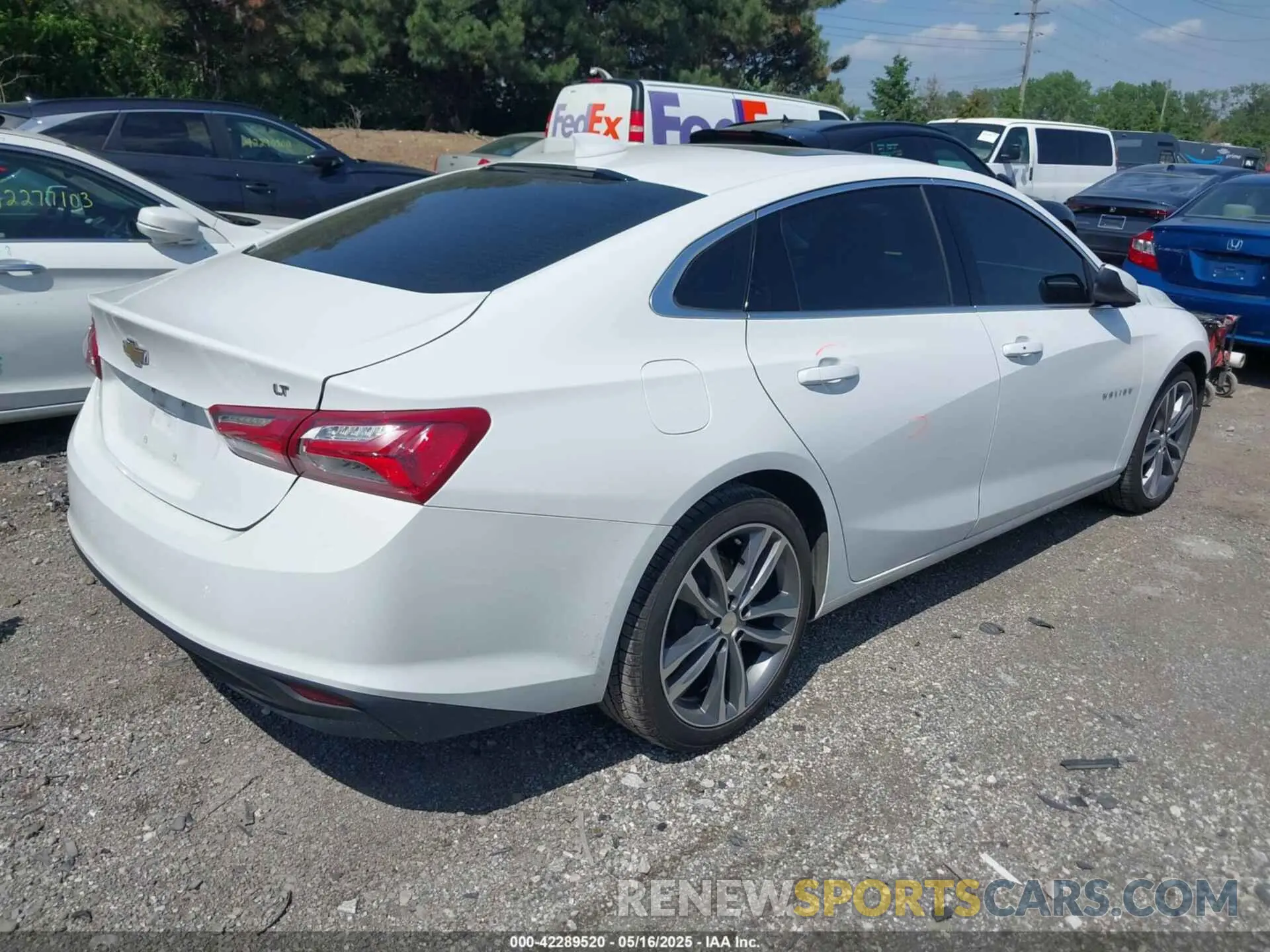 4 Photograph of a damaged car 1G1ZD5ST0MF013875 CHEVROLET MALIBU 2021