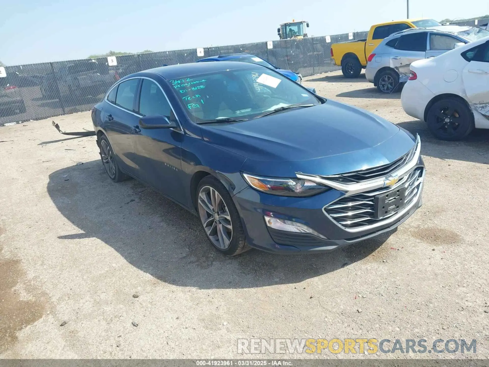1 Photograph of a damaged car 1G1ZD5ST0MF024116 CHEVROLET MALIBU 2021