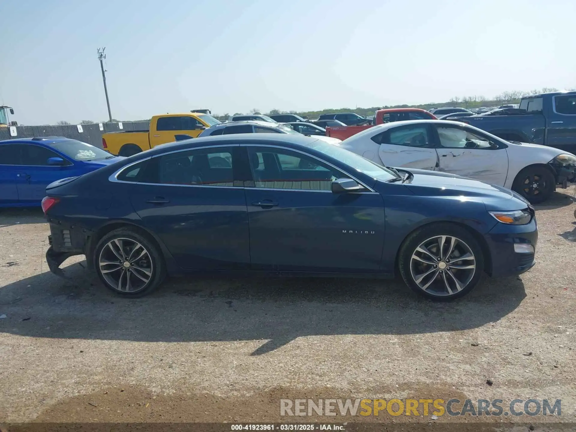 13 Photograph of a damaged car 1G1ZD5ST0MF024116 CHEVROLET MALIBU 2021
