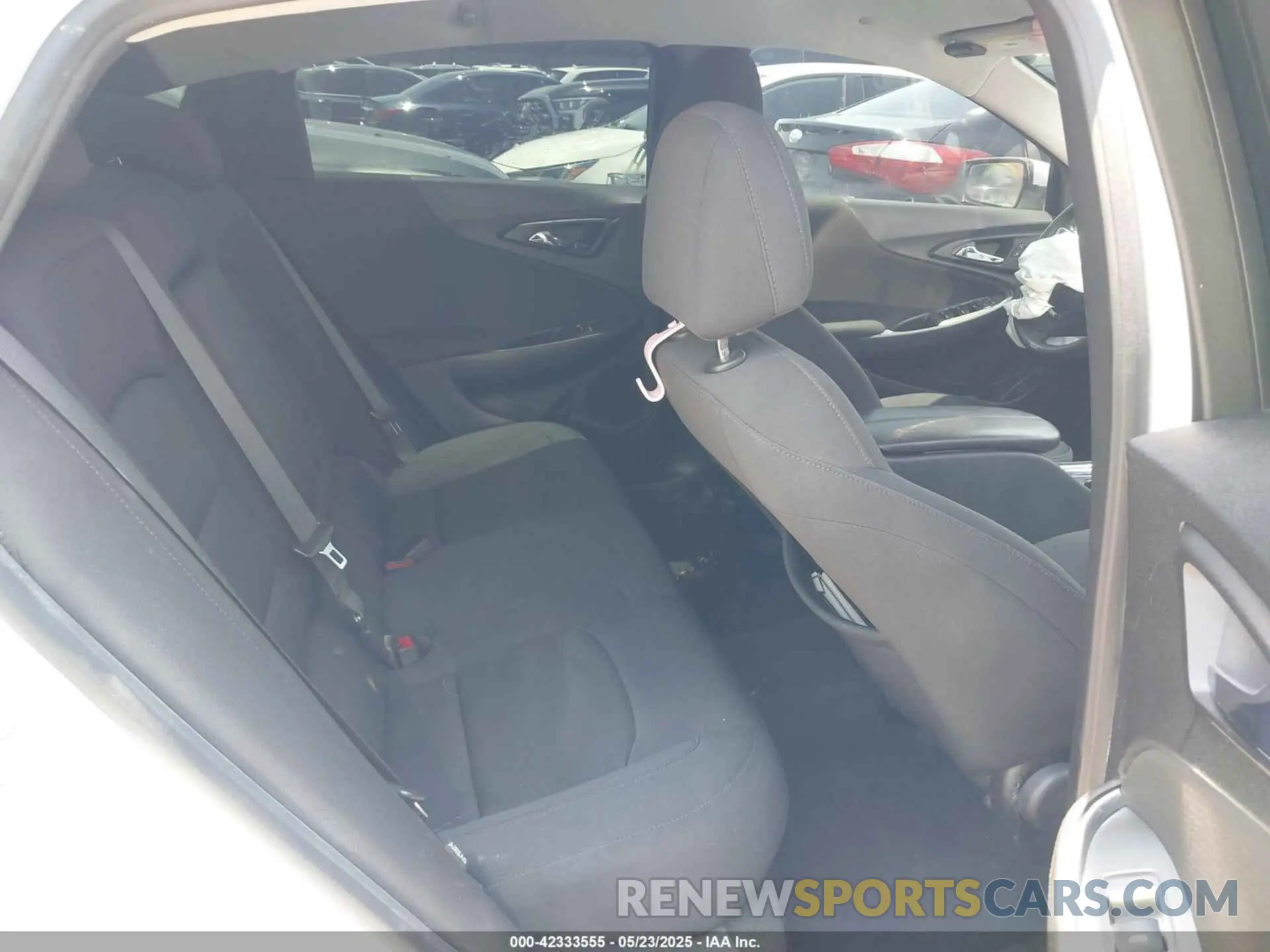 8 Photograph of a damaged car 1G1ZD5ST0MF061554 CHEVROLET MALIBU 2021