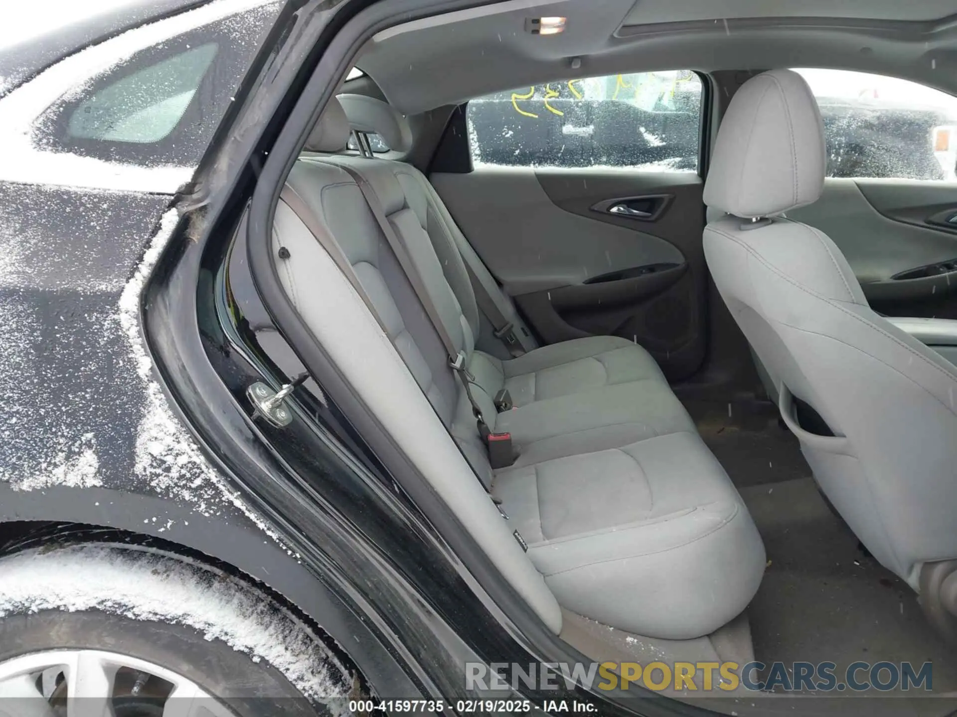 8 Фотография поврежденного автомобиля 1G1ZD5ST1MF003033 CHEVROLET MALIBU 2021