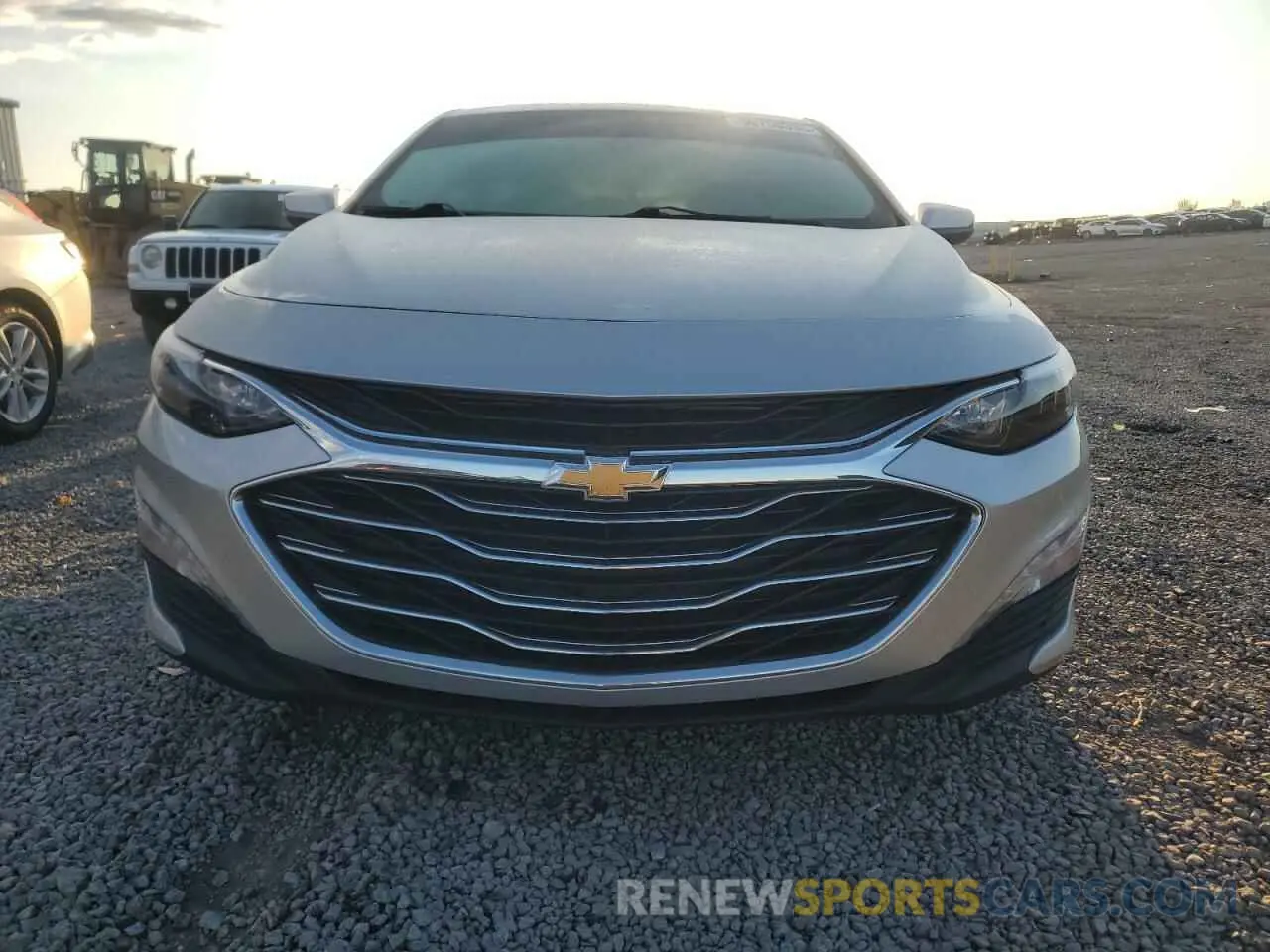 5 Photograph of a damaged car 1G1ZD5ST1MF008006 CHEVROLET MALIBU 2021