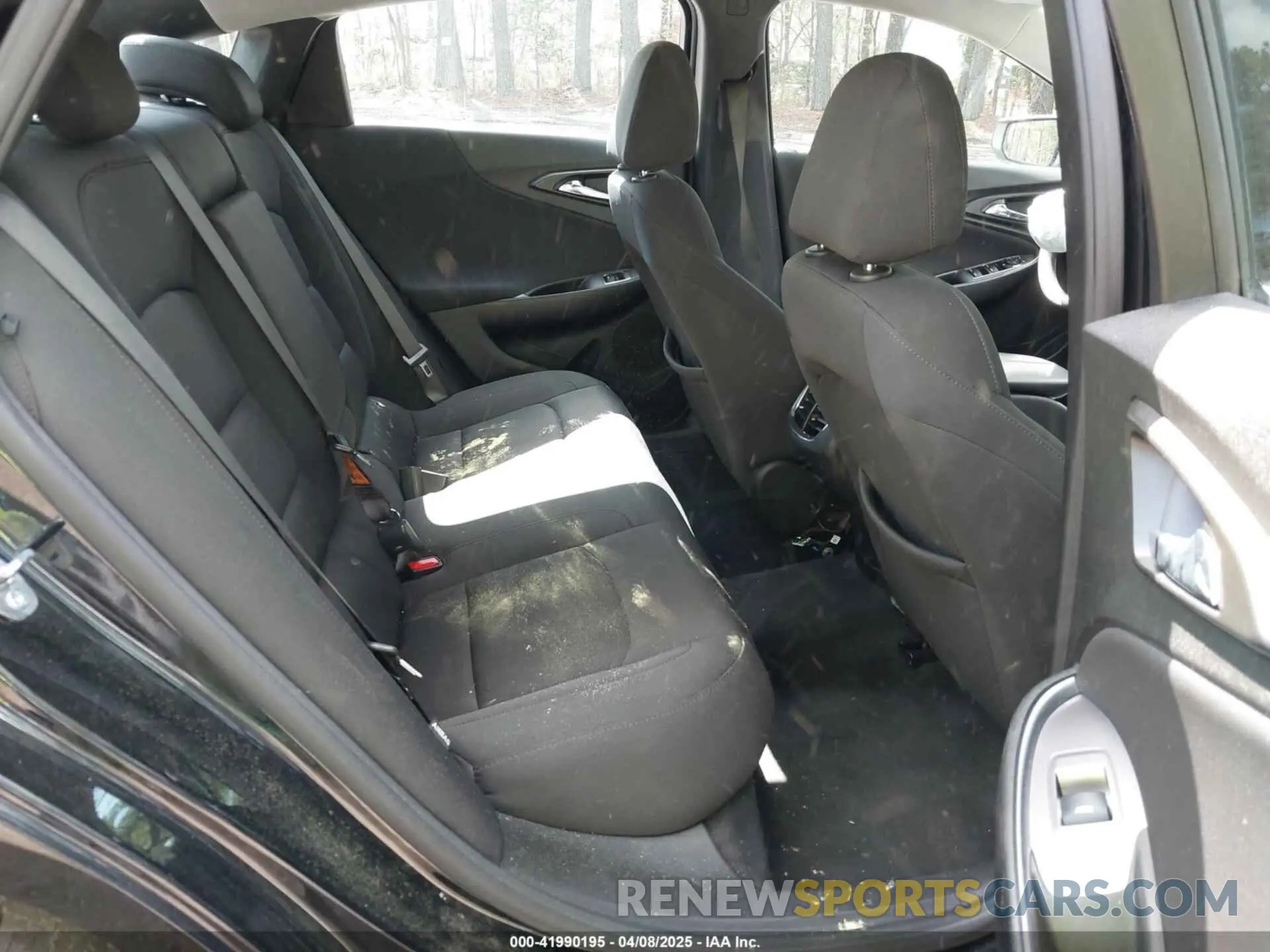 8 Фотография поврежденного автомобиля 1G1ZD5ST1MF008541 CHEVROLET MALIBU 2021
