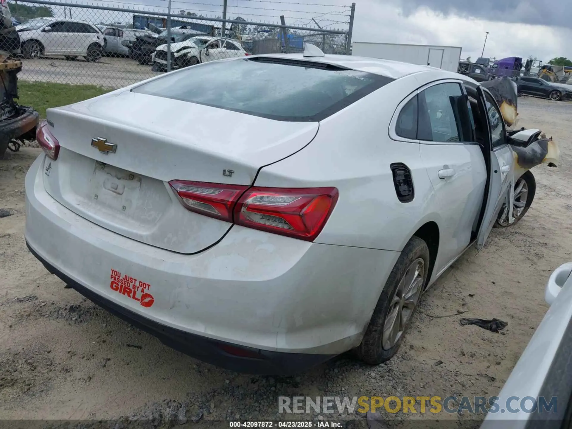 4 Photograph of a damaged car 1G1ZD5ST1MF063989 CHEVROLET MALIBU 2021