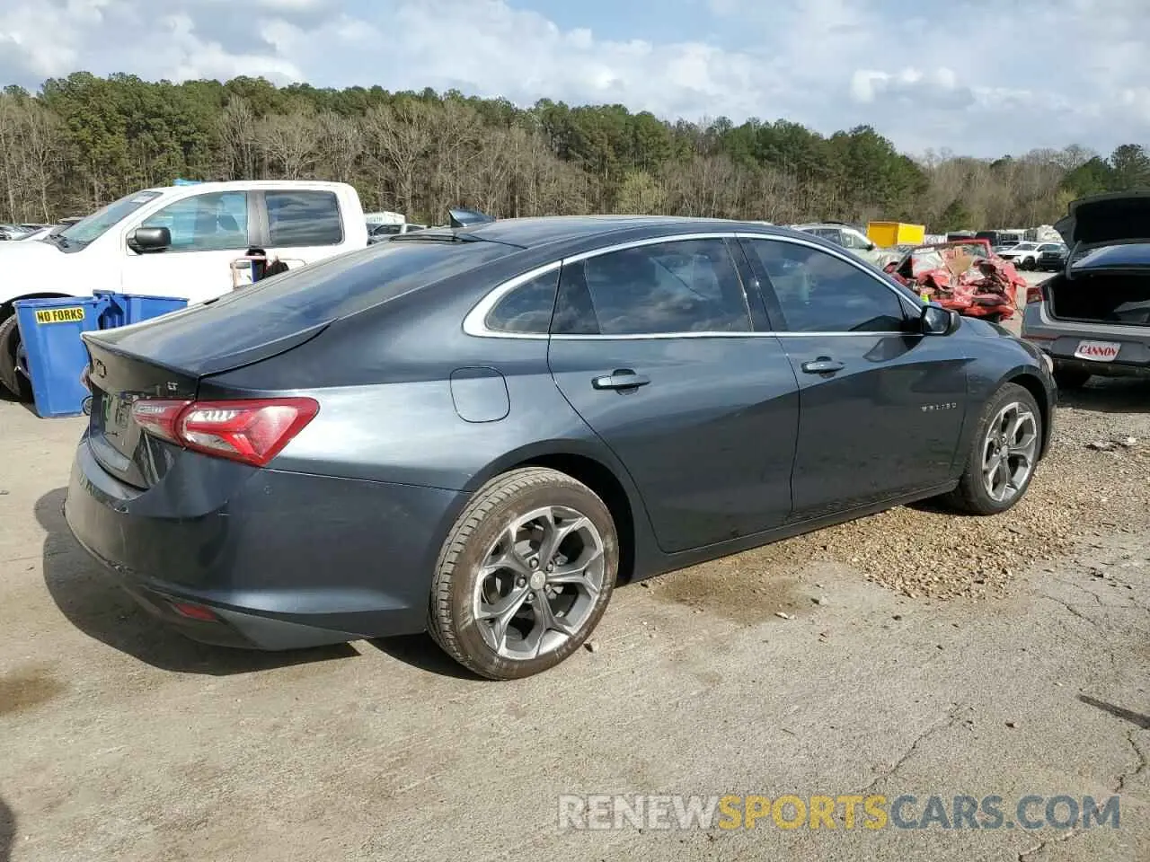 3 Photograph of a damaged car 1G1ZD5ST2MF010606 CHEVROLET MALIBU 2021