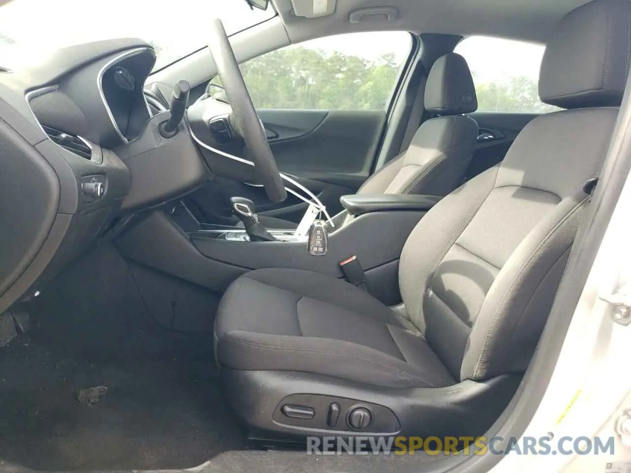 7 Photograph of a damaged car 1G1ZD5ST2MF068666 CHEVROLET MALIBU 2021