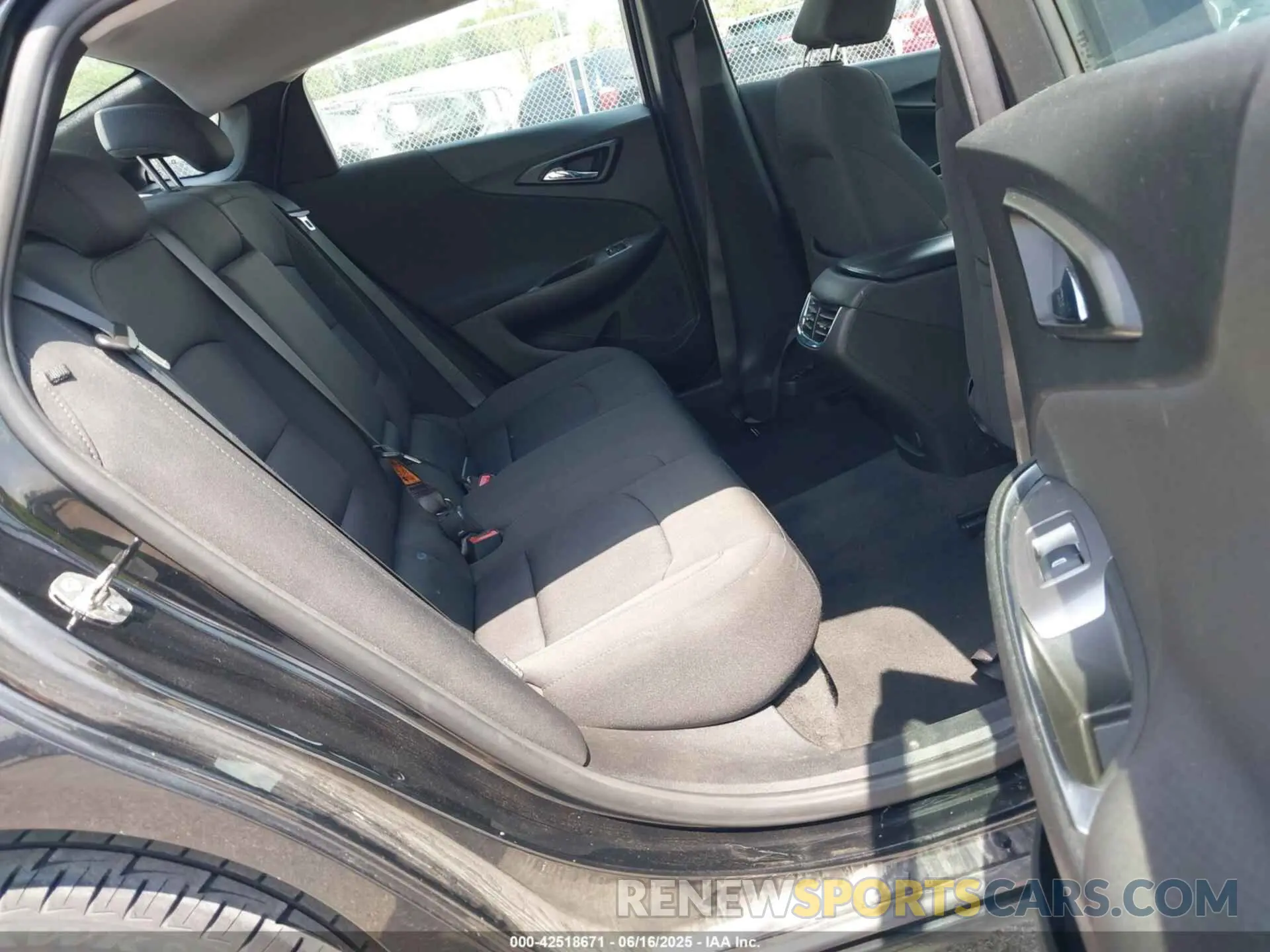 8 Фотография поврежденного автомобиля 1G1ZD5ST3MF006211 CHEVROLET MALIBU 2021