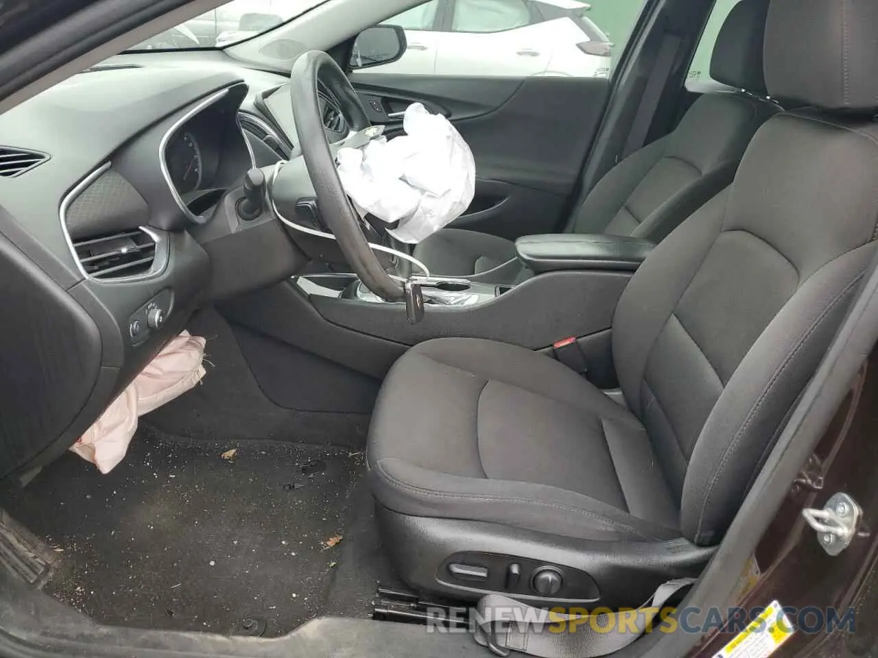 7 Photograph of a damaged car 1G1ZD5ST3MF014924 CHEVROLET MALIBU 2021