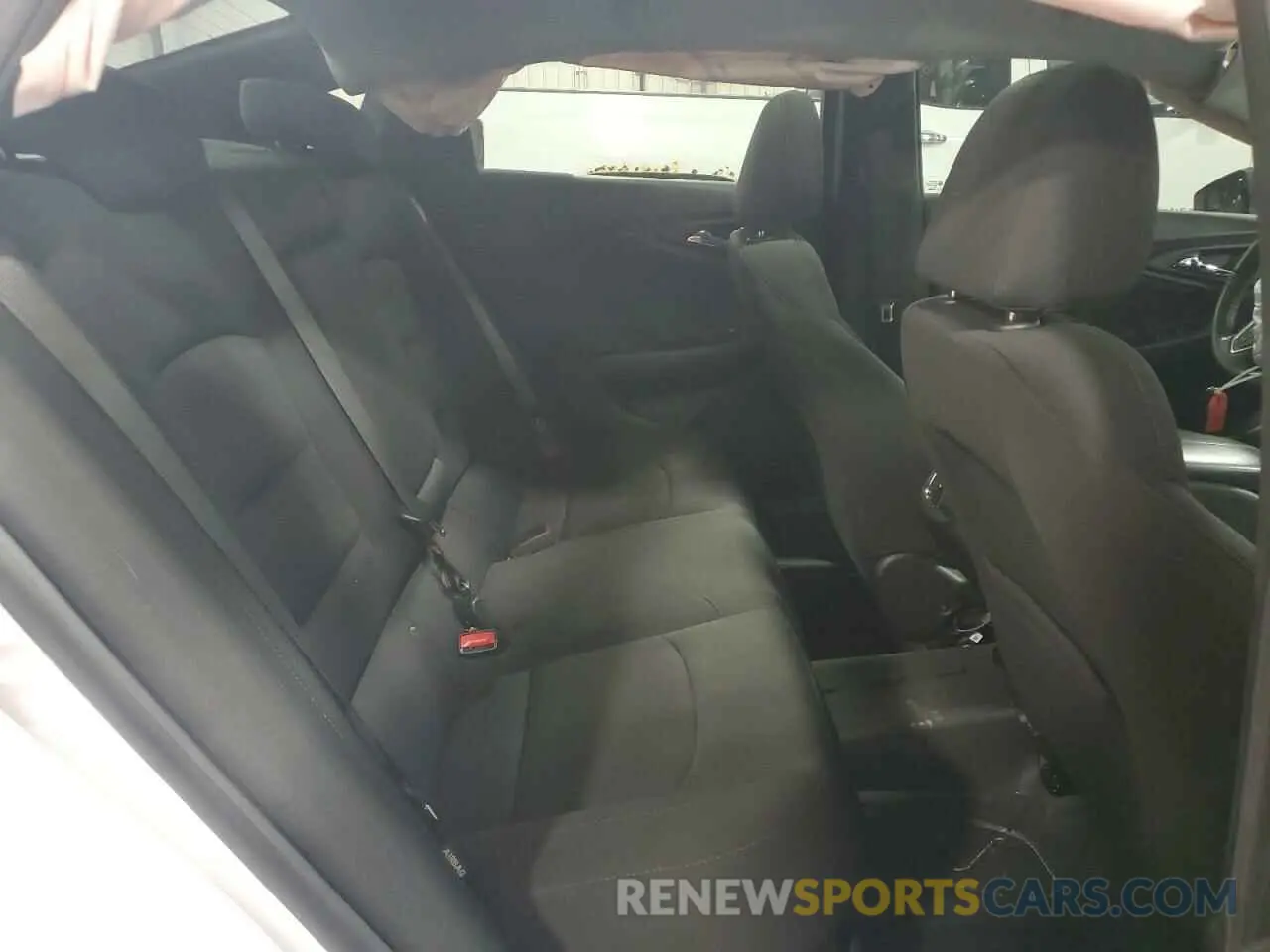 11 Фотография поврежденного автомобиля 1G1ZD5ST3MF063024 CHEVROLET MALIBU 2021