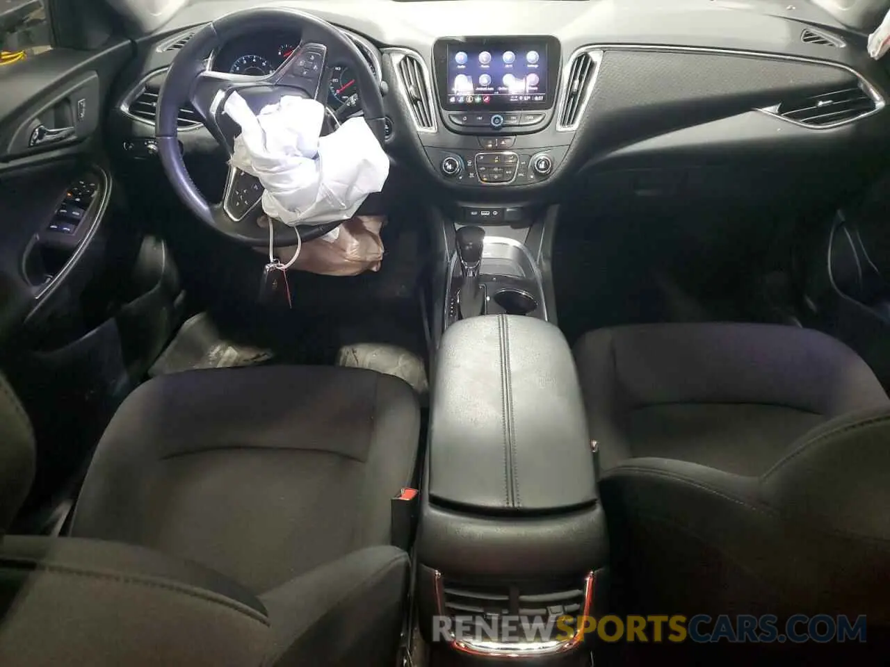 8 Фотография поврежденного автомобиля 1G1ZD5ST3MF063024 CHEVROLET MALIBU 2021