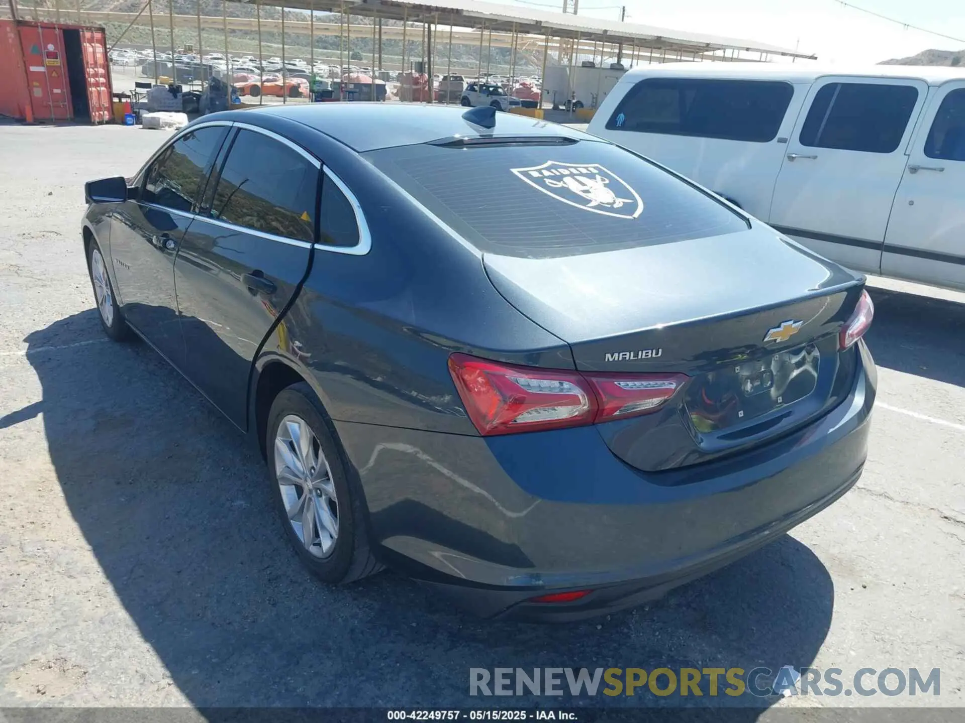 3 Photograph of a damaged car 1G1ZD5ST4MF006718 CHEVROLET MALIBU 2021