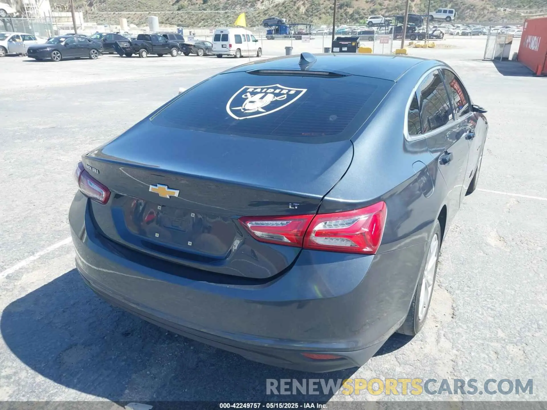 4 Photograph of a damaged car 1G1ZD5ST4MF006718 CHEVROLET MALIBU 2021