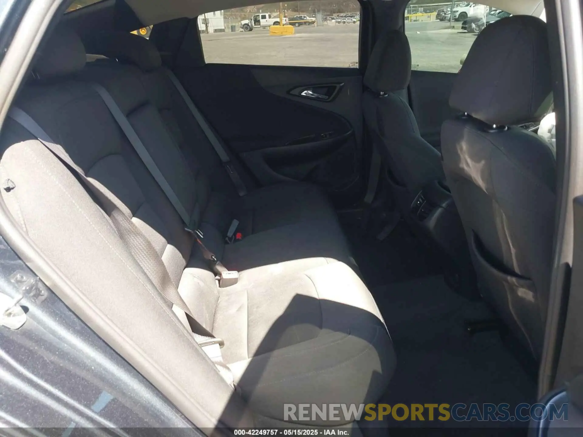 8 Photograph of a damaged car 1G1ZD5ST4MF006718 CHEVROLET MALIBU 2021