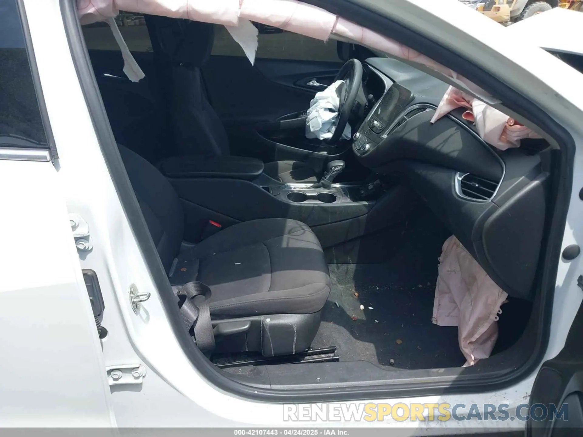 5 Фотография поврежденного автомобиля 1G1ZD5ST4MF060438 CHEVROLET MALIBU 2021