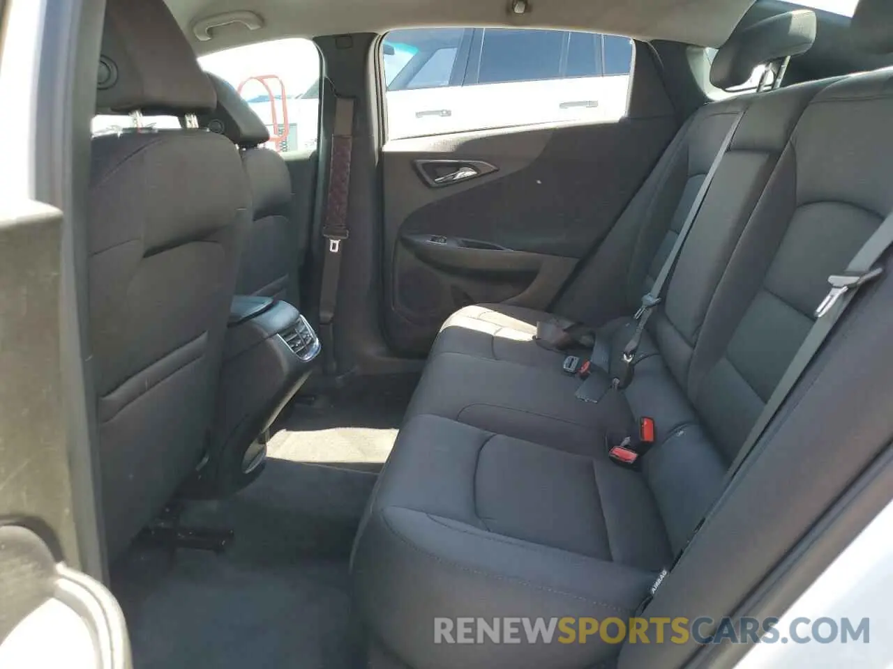 10 Photograph of a damaged car 1G1ZD5ST4MF084819 CHEVROLET MALIBU 2021