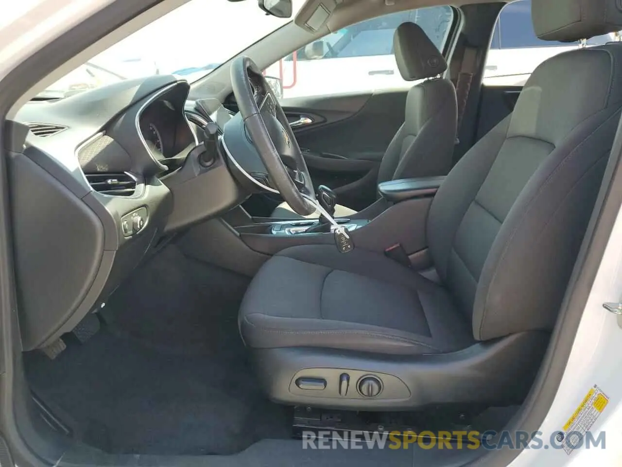 7 Photograph of a damaged car 1G1ZD5ST4MF084819 CHEVROLET MALIBU 2021