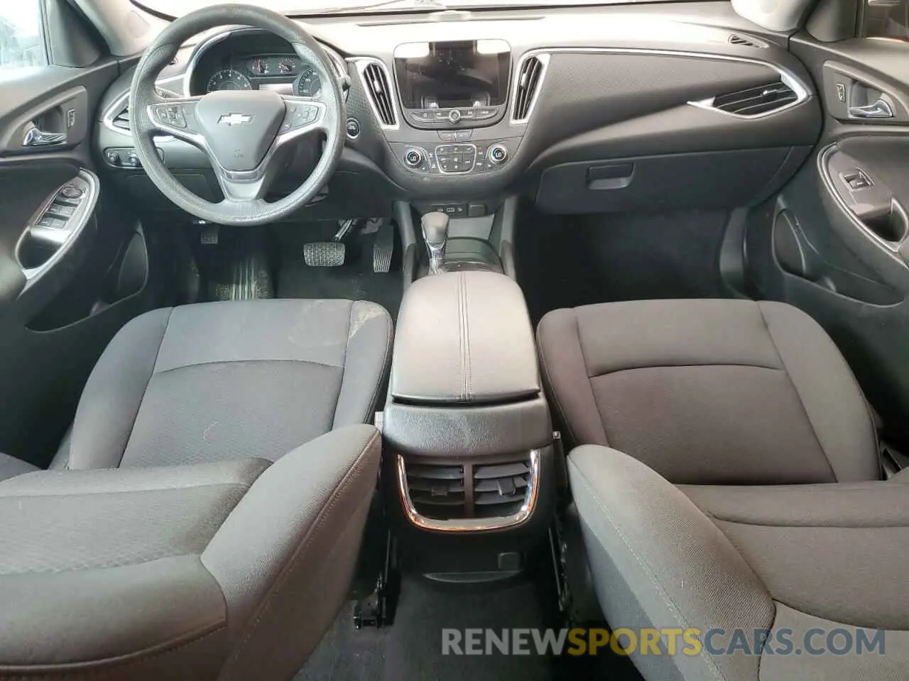 8 Фотография поврежденного автомобиля 1G1ZD5ST5MF029988 CHEVROLET MALIBU 2021