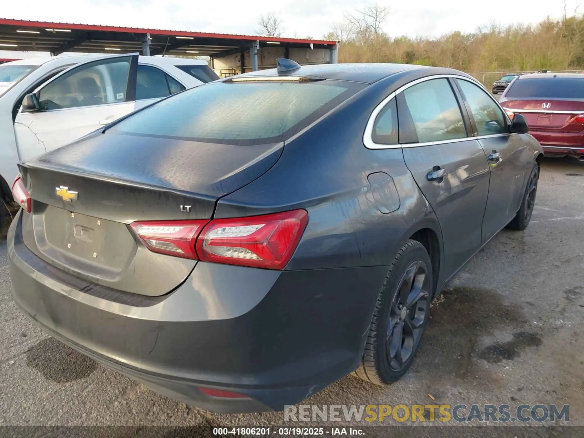 4 Photograph of a damaged car 1G1ZD5ST5MF031045 CHEVROLET MALIBU 2021