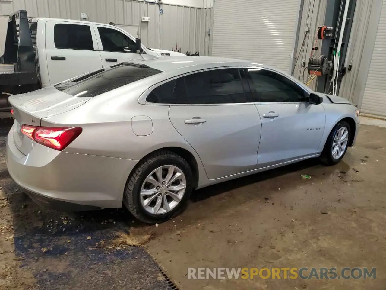 3 Photograph of a damaged car 1G1ZD5ST5MF065292 CHEVROLET MALIBU 2021