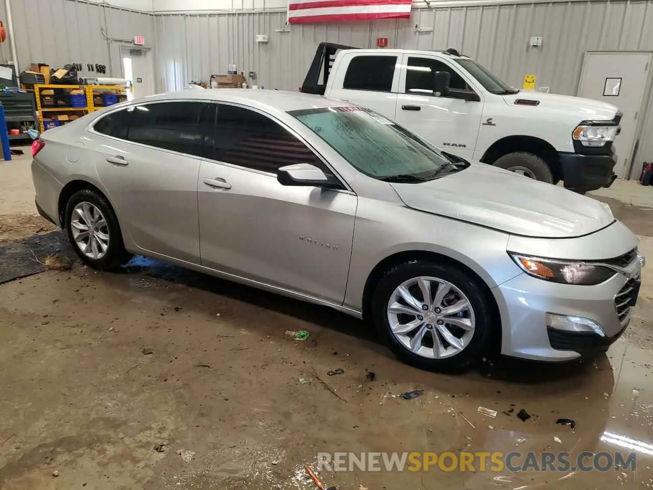 4 Photograph of a damaged car 1G1ZD5ST5MF065292 CHEVROLET MALIBU 2021