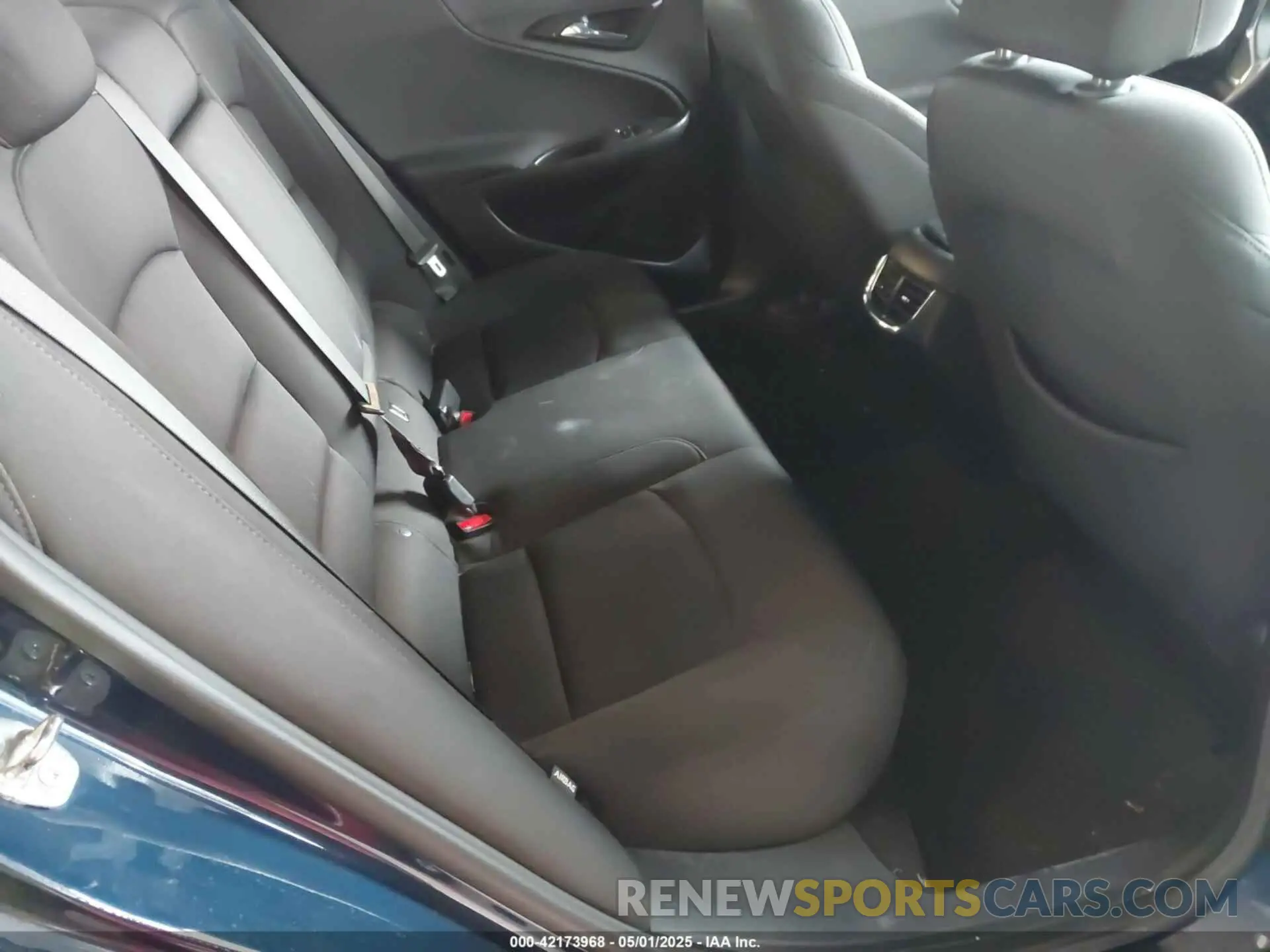 8 Photograph of a damaged car 1G1ZD5ST6MF003562 CHEVROLET MALIBU 2021