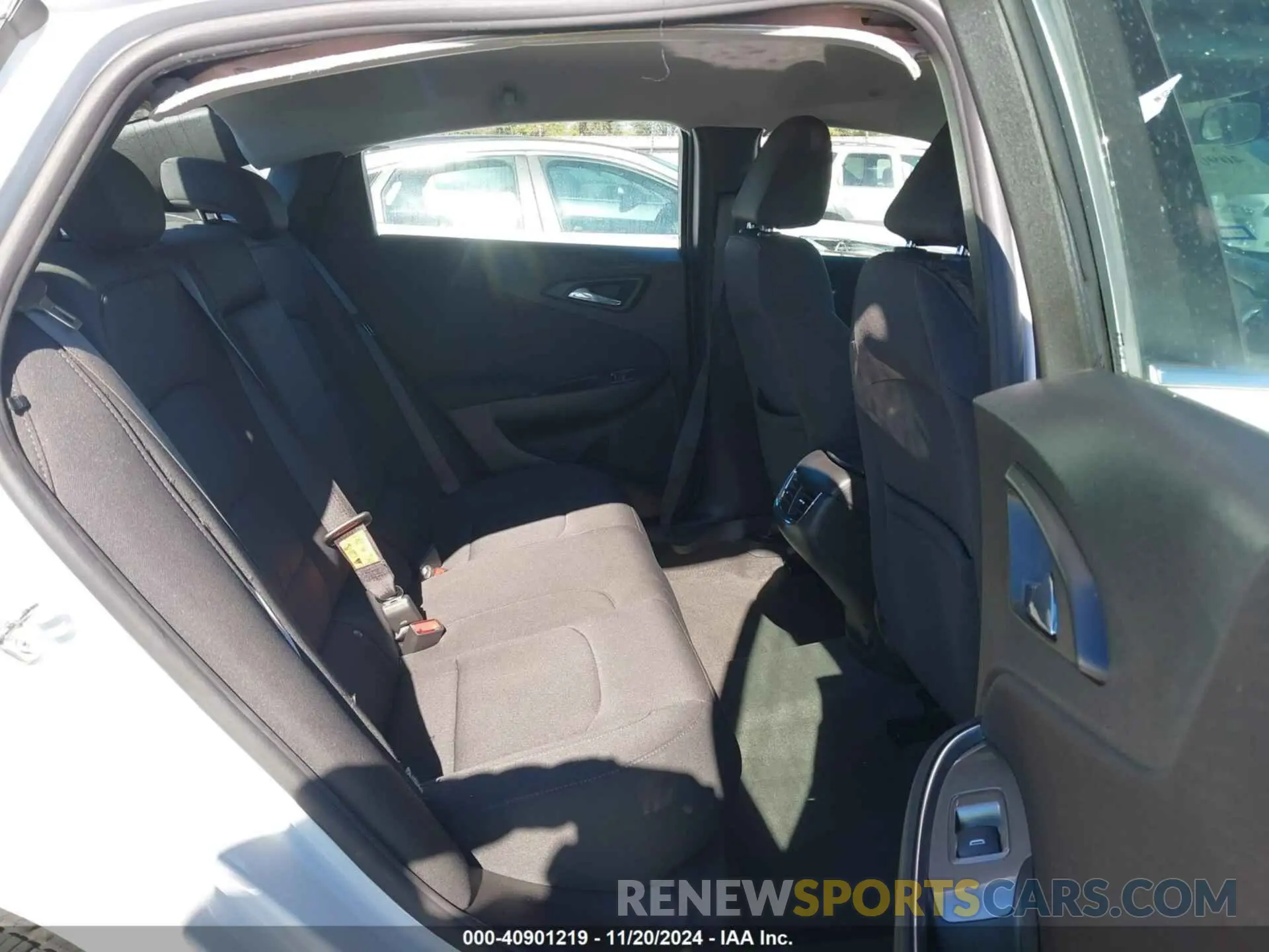 8 Фотография поврежденного автомобиля 1G1ZD5ST7MF003098 CHEVROLET MALIBU 2021